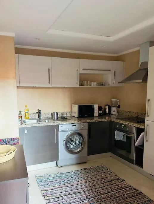 アパート Appartement Centre Gueliz Avec Terrasse Spacieuse マラケシュ モロッコ